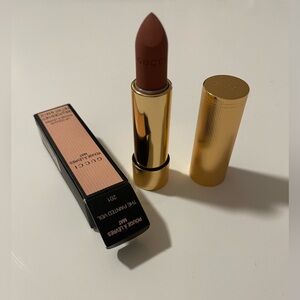 Gucci 
Velvet Matte Lipstick 💄, Colour -201 The Painted Veil - rosewood